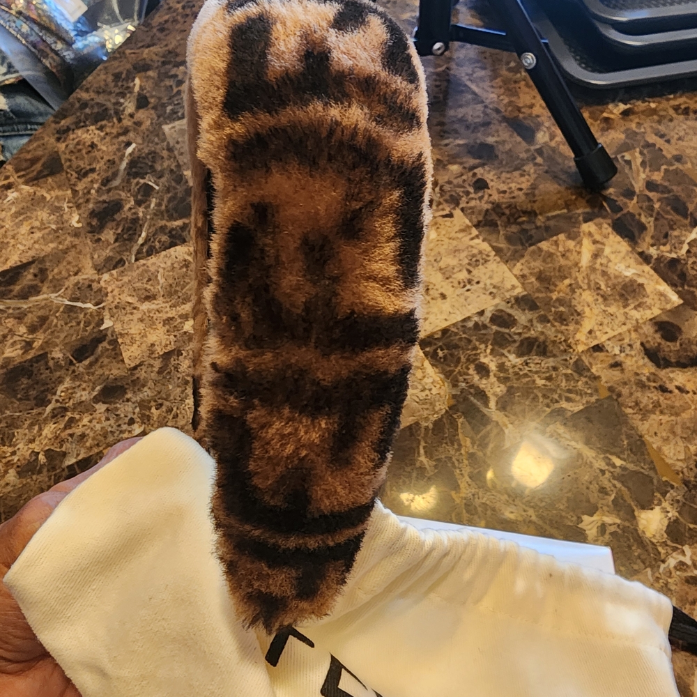 GORGEOUS - Fendi FF, Zucca Shearling, Brown and Black Headband - Picture 7 of 9